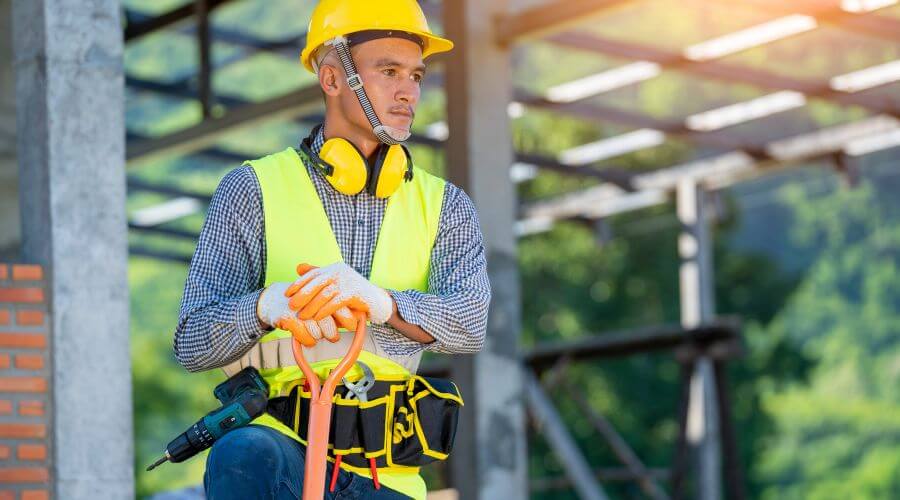 Professional gutter cleaning in Putney, KY